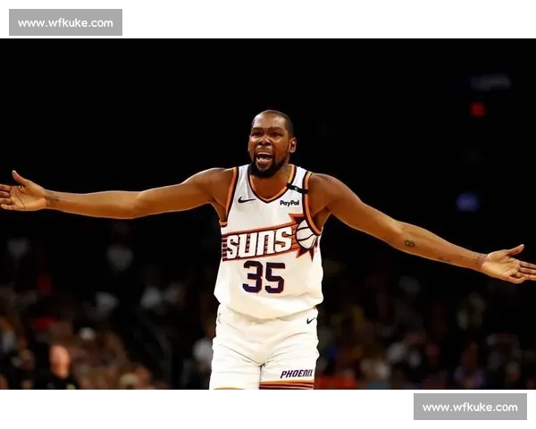 杜兰特与萌娃石头剪子布两连胜，暖心互动萌翻全场