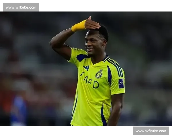 杜兰租借加盟费内巴切,曼联错失潜力前锋 杜兰租借加盟费内巴切,曼联错失潜力前锋