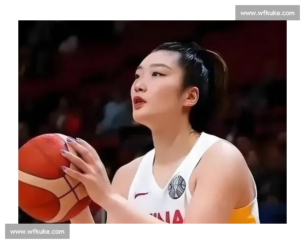 女篮 67 分大胜夜却迎致命打击!李梦退出 + 李月汝留美,亚洲杯双核缺席 女篮 67 分大胜夜却迎致命打击!李梦退出 + 李月汝留美,亚洲杯双核缺席