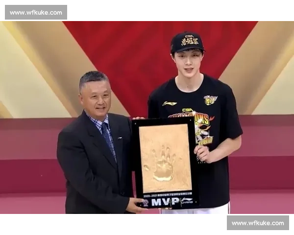 历史时刻！XXX打破纪录，加冕总决赛FMVP！